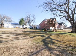 918 Dairy Rd, Garland, TX 75040