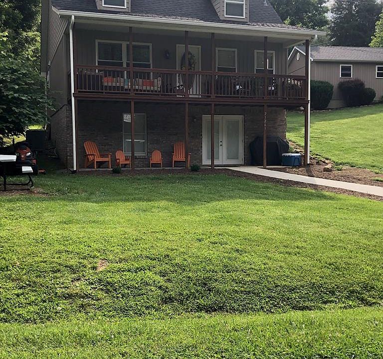 1st image of 21261 Lakeshore Dr