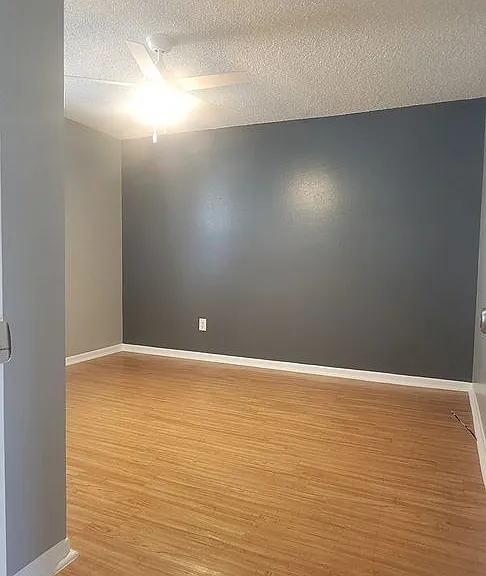 132 1/2 Greenwood Ave #132 — Photo 10
