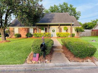 202 Hemlock Dr, Flowood, MS 39232