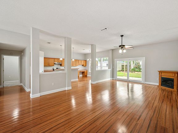 5th image of 5621 N Brook Dr