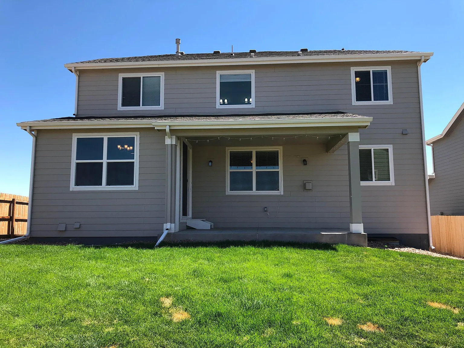 5 bed, 3.5 bath, 3300 sqft, $3,000 — Photo 3