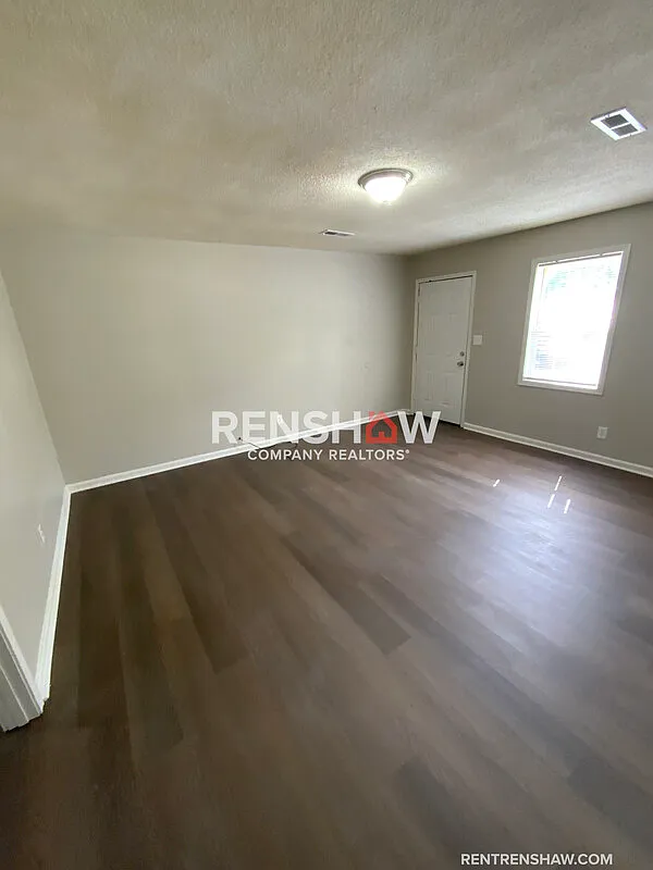 2 bed, 1.0 bath, 728 sqft, $650 — Photo 3