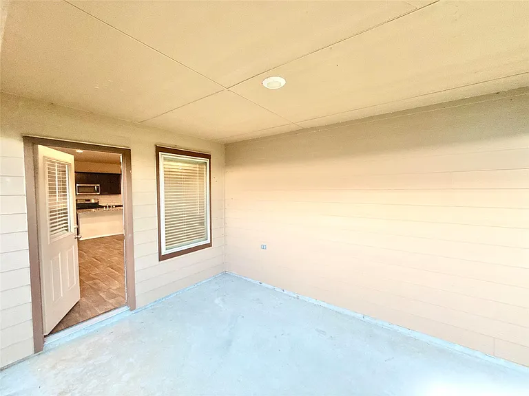 846 Autumn Flats Way — Photo 23
