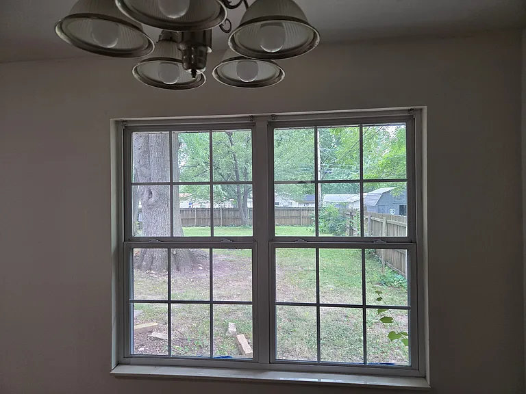 1631 N Burton Ave — Photo 10