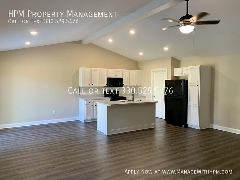 2469 Delaware Ave SW — Photo 6