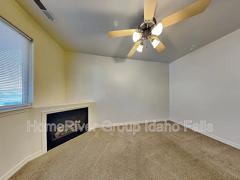 1629 N Stevens Dr #B — Photo 5