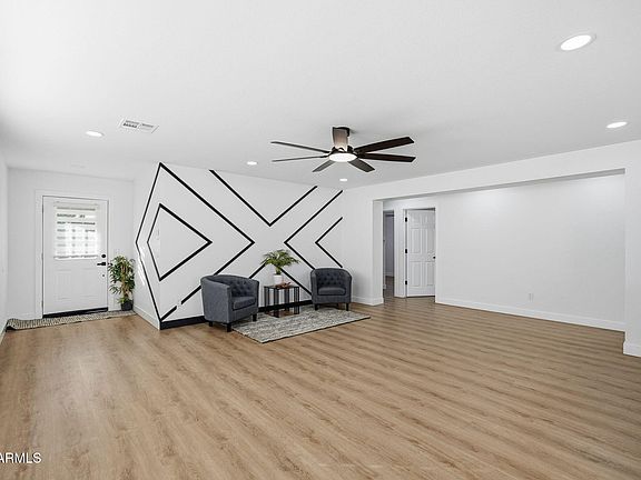 4th image of 5658 E FLOSSMOOR Avenue