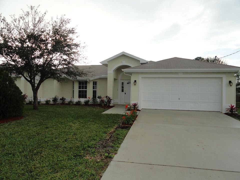 1st image of 3223 SE Pinto Street