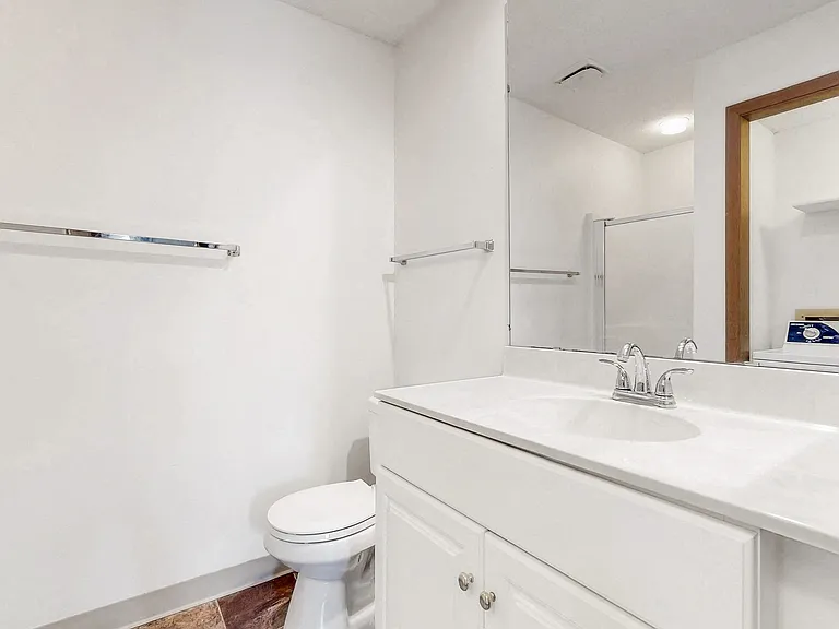 Washington Manor — Photo 34