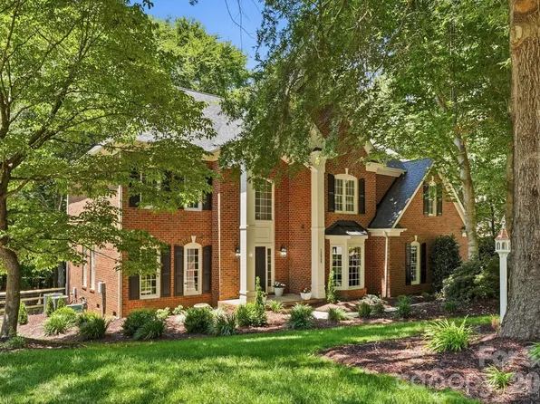 12529 Preservation Pointe Dr, Charlotte, NC 28216