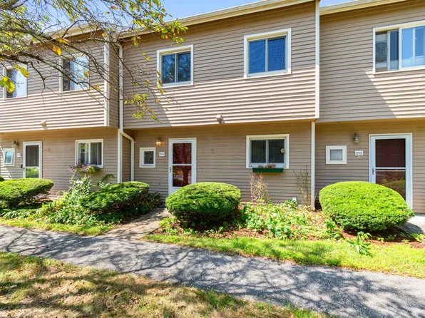 D14 Stonehedge Drive #D, South Burlington, VT 05403