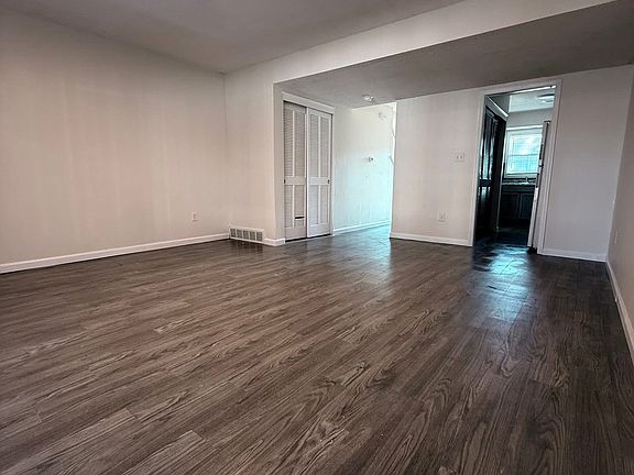 2nd image of 418 Lake St