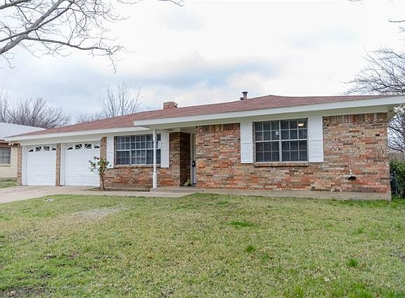 2nd image of 908 Kelley Dr