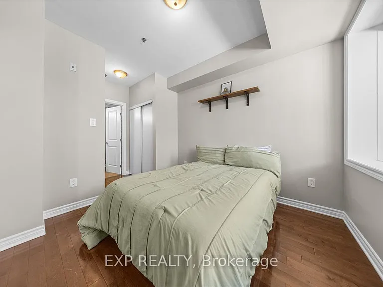 429 Kent St #118 — Photo 11