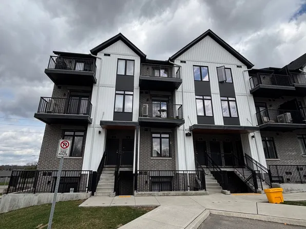 405 Myers Rd #2, Cambridge, ON N1P 0B6