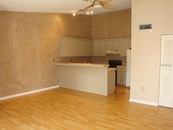 3rd image of 3389 Crystal Ct E APT L