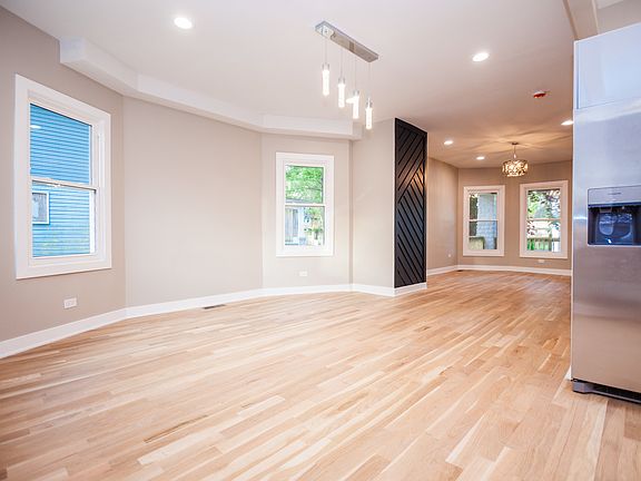 3rd image of 807 N 5th Ave