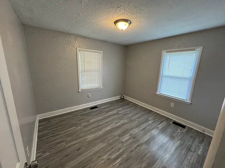 69 N Tippecanoe Dr — Photo 5