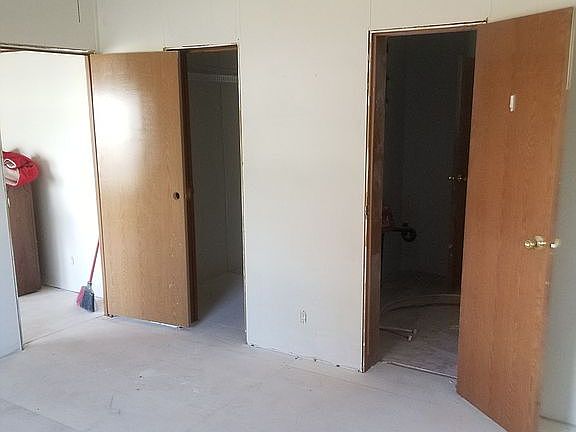 4th image of 1310 Bridle Dr