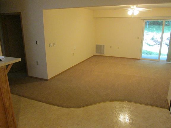 4th image of 1248 Winston Dr APT 4