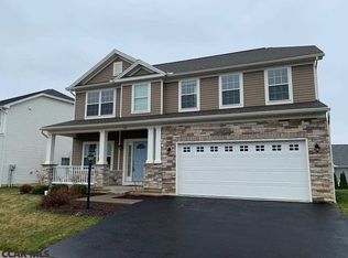 141 Red Willow Rd, State College, PA 16801