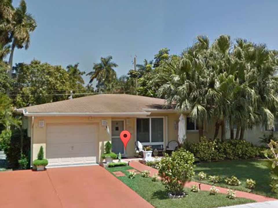 1st image of 1015 N 14th Ave