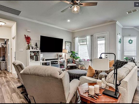 3rd image of 808 Parkside Dr #808