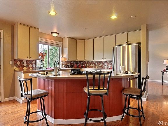 4th image of 7810 67th St NW