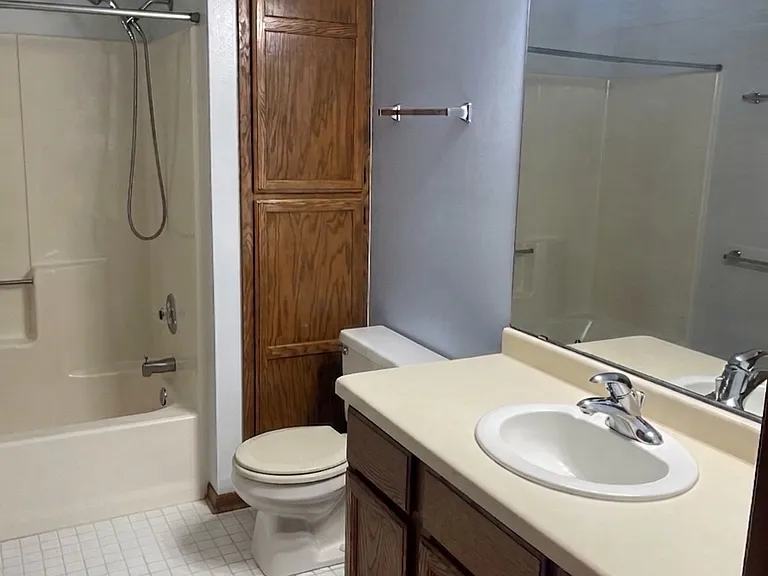 117 Kilps Ct W #119 — Photo 8