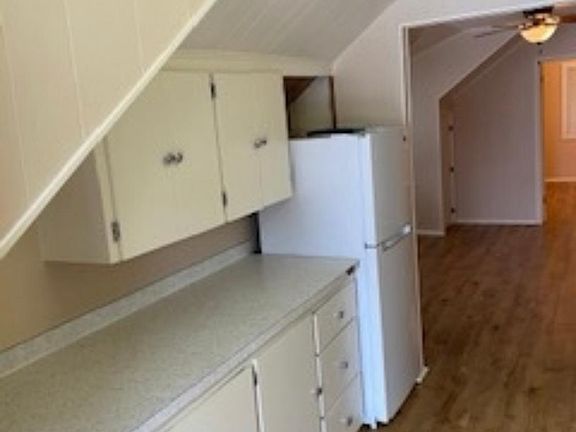 Left side of the kitchen