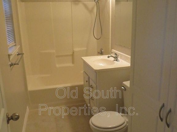 5th image of 3570B Beagles St