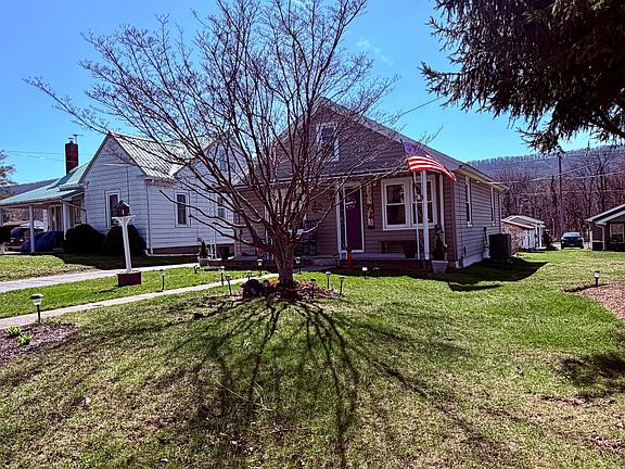 4th image of 822 State St