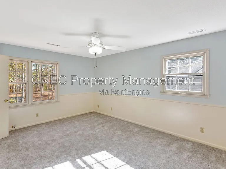 321 Shaftesbury Ln — Photo 56