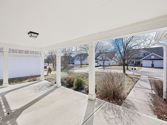 5th image of 15104 Smithfield Dr