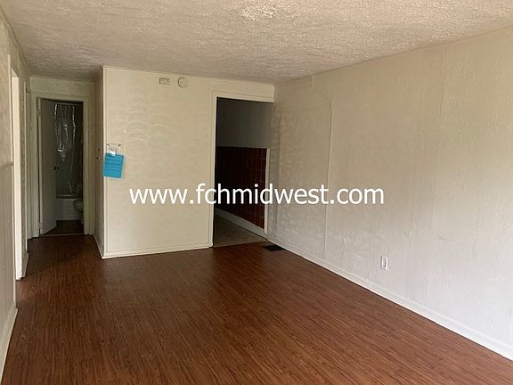 2nd image of 1724 N Somerset Ave