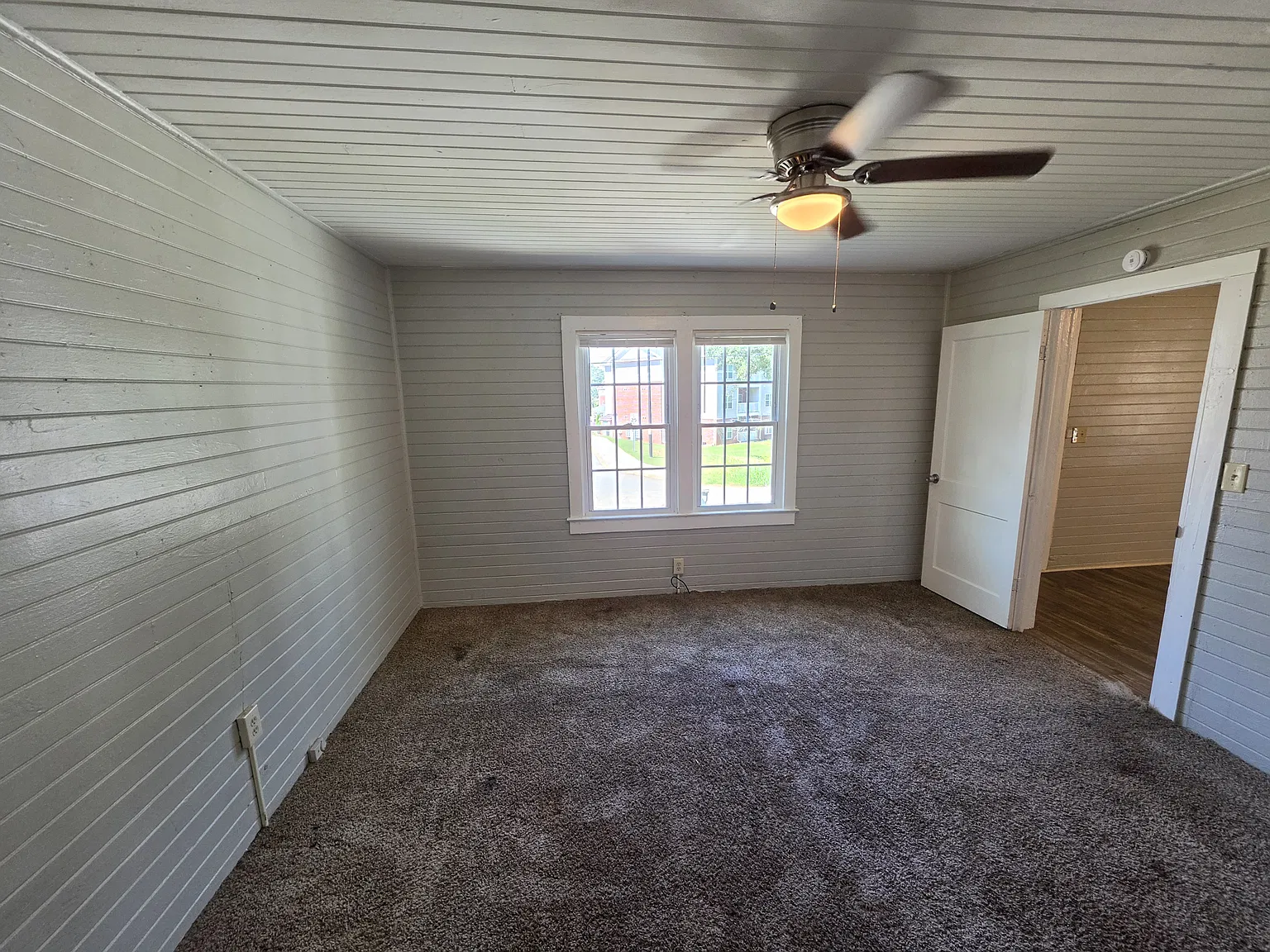 1 bed, $895 — Photo 1