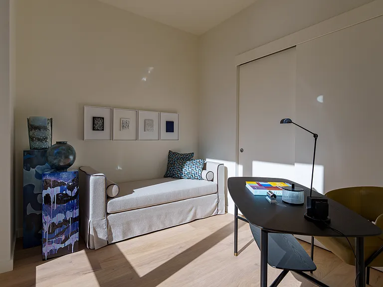 135 E 47th St #28C — Photo 8