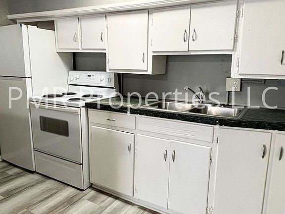 3rd image of 402 S 15th St #C