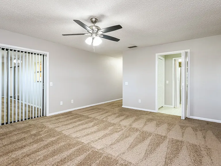 104 Daisy Dr SE — Photo 13