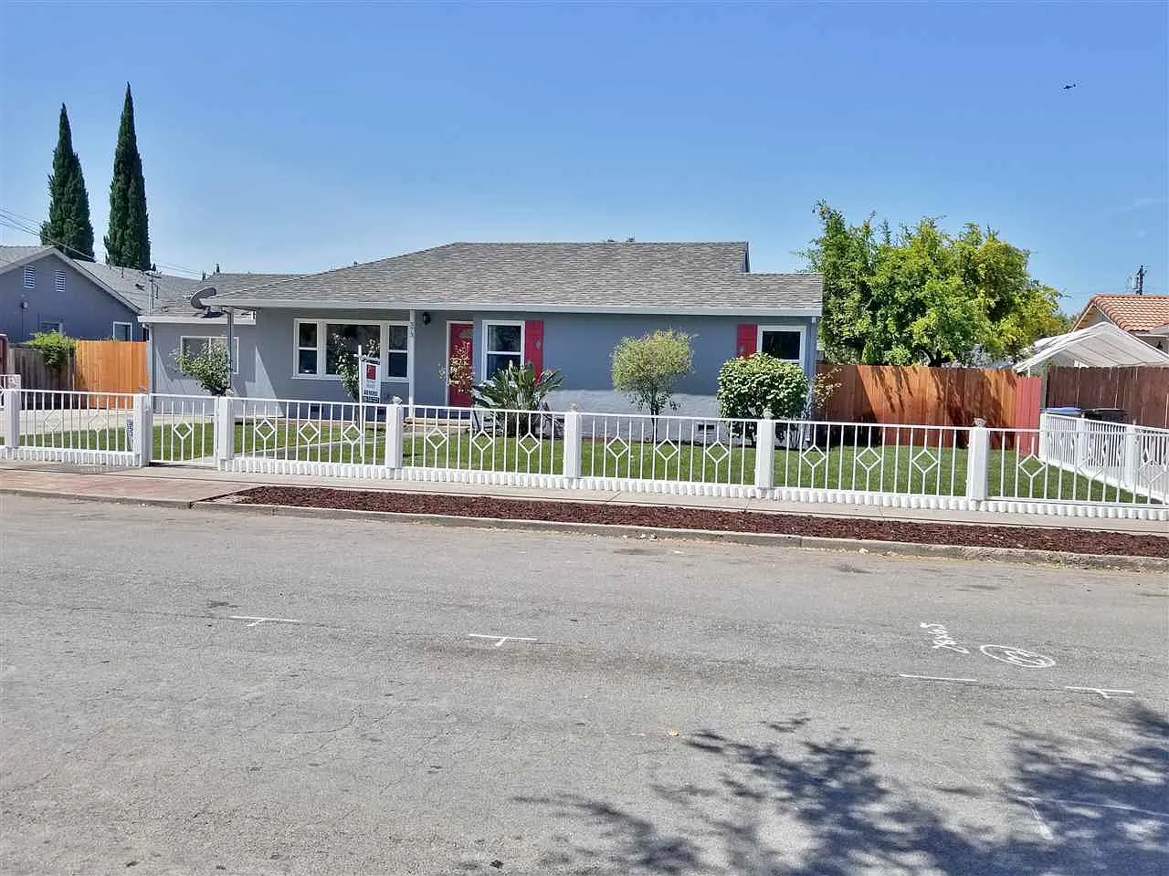 373 Nancy Ln photo 1