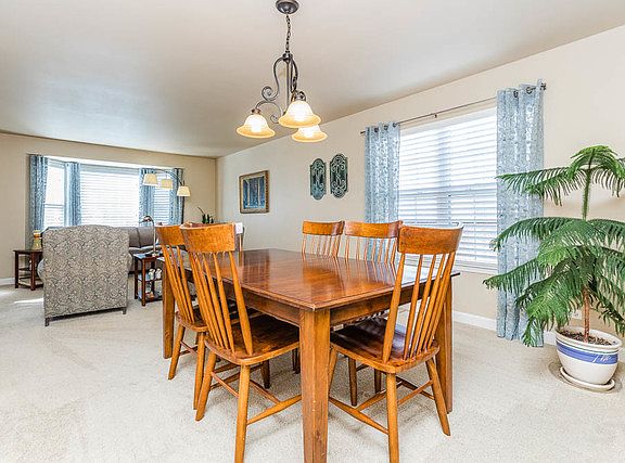 4th image of 3519 Fairmont Ave