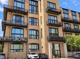 2614 N Clybourn Ave APT 115, Chicago, IL 60614