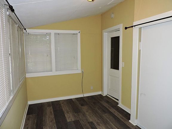 5th image of 1233 E St APT 3