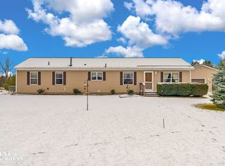 817 W Galbraith Line Rd, Melvin, MI 48454