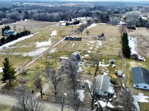 6637 50th Ave, Sears, MI 49679