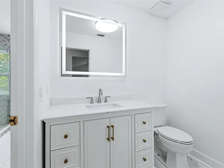 1351 Dixie Lee Ln — Photo 24