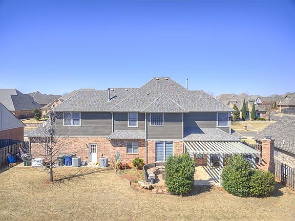2nd image of 632 Belmar Dr