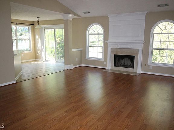 5th image of 1529 Pinebreeze Dr