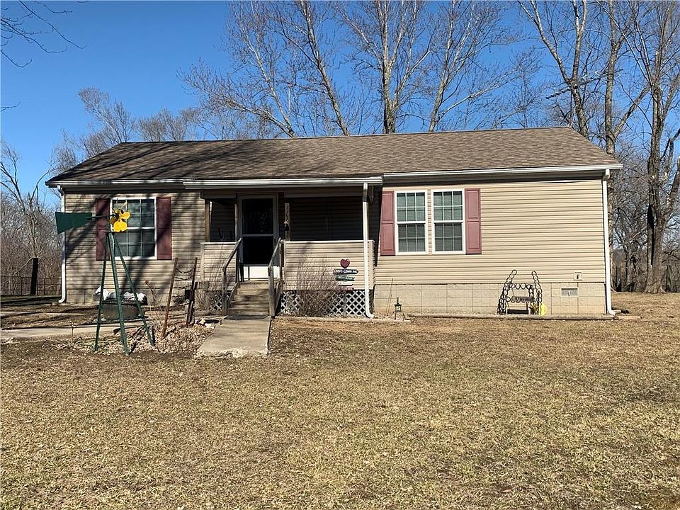 1st image of 35990 W 228th St